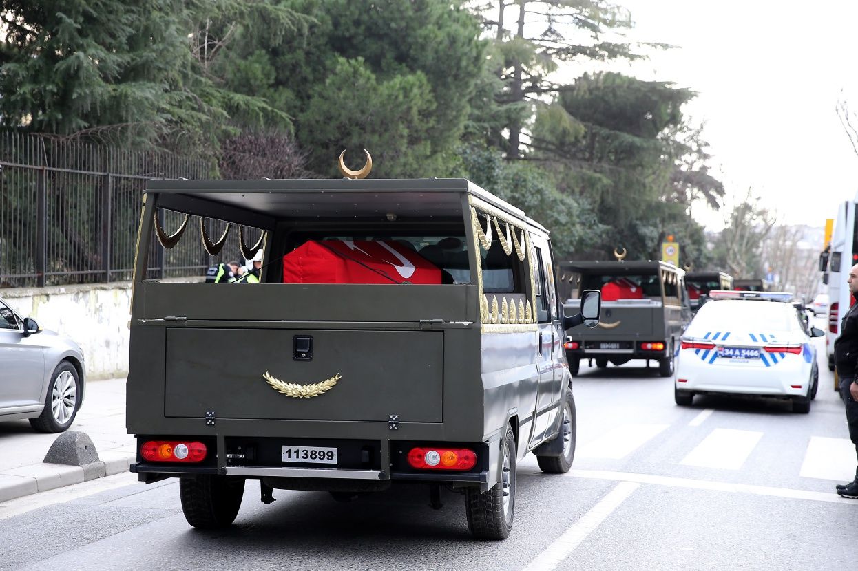 Helikopter şehitlerine hazin tören! 8