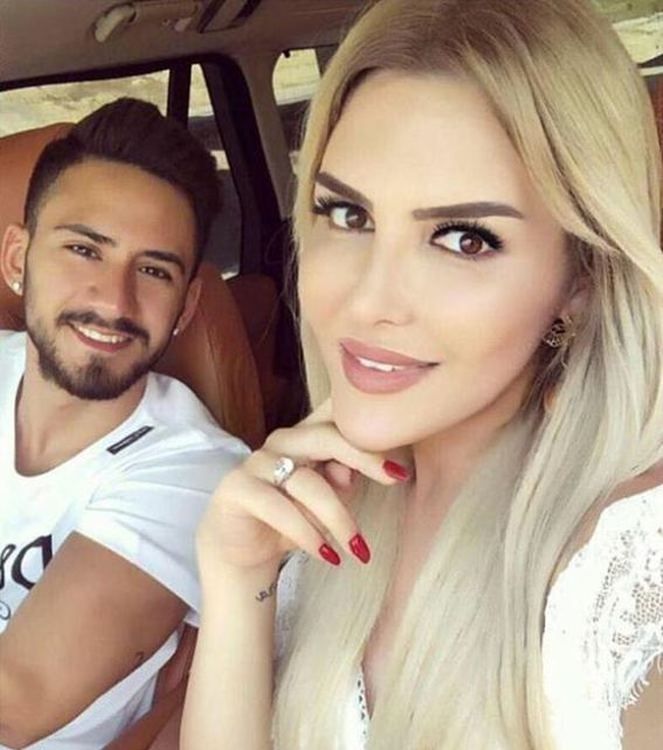 Demet Akalın, nikahların en çok aranılan ismi oldu! 7