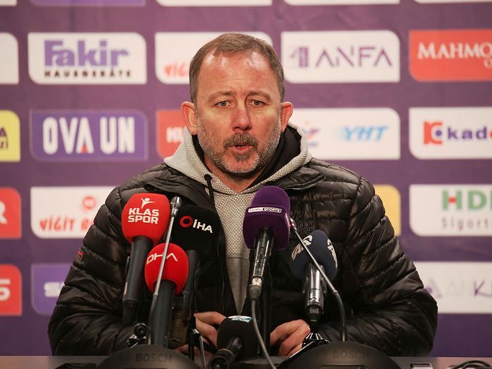 Beşiktaş'ta gözler Sergen Yalçın'da! 6