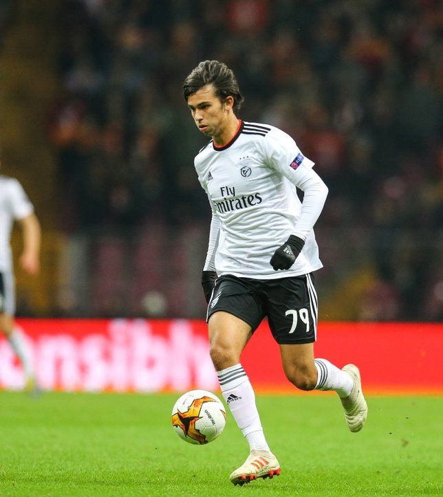 GS-Benfica maçındaki o detayı dünya devi fark etti! 7