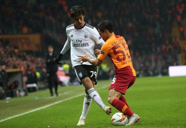 GS-Benfica maçındaki o detayı dünya devi fark etti! 2