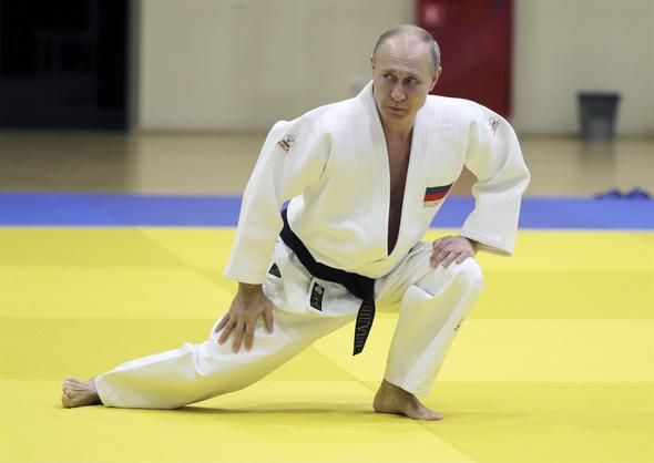 Dünya bu kadını konuşuyor! Putin'i nakavt etti... 14
