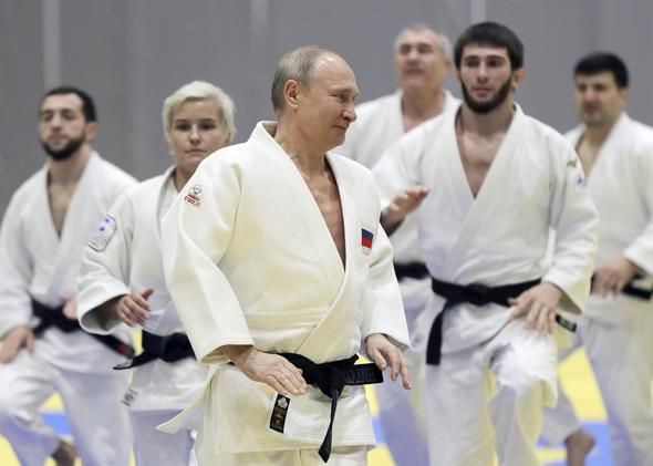 Dünya bu kadını konuşuyor! Putin'i nakavt etti... 1