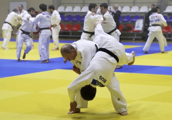 Dünya bu kadını konuşuyor! Putin'i nakavt etti... 4