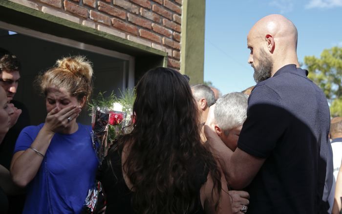 Emiliano Sala son yolculuğuna uğurlandı! 21