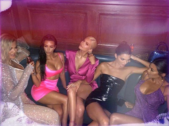 Kardashian ailesinde yasak aşk skandalı! 7