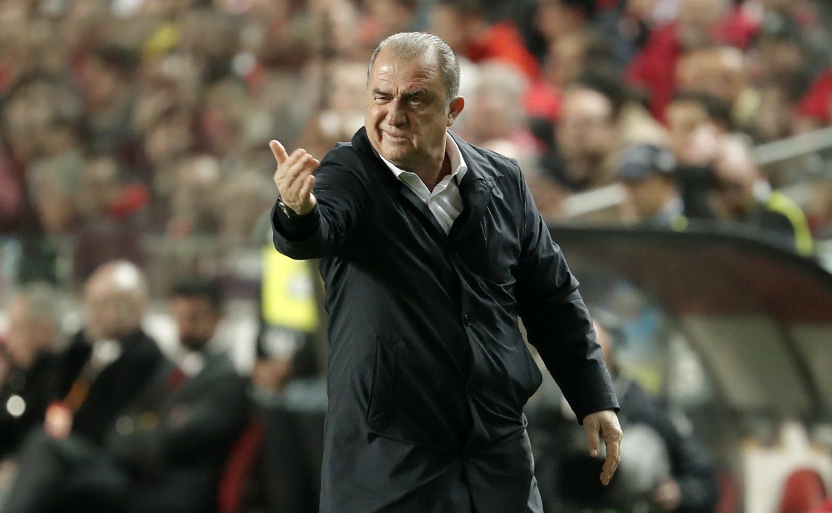 O futbolcu Fatih Terim'i küplere bindirdi! 4