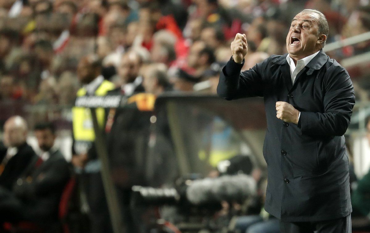 O futbolcu Fatih Terim'i küplere bindirdi! 5