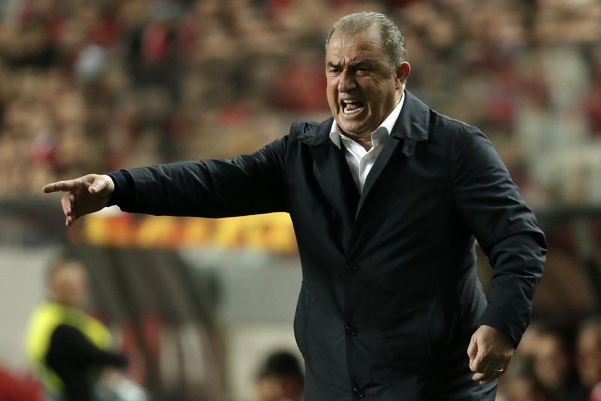 O futbolcu Fatih Terim'i küplere bindirdi! 7