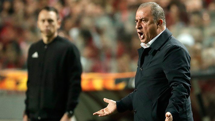 O futbolcu Fatih Terim'i küplere bindirdi! 8