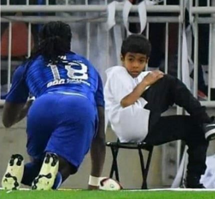 Gomis'in coşkusu top toplayıcı çocuğu böyle korkuttu! 2