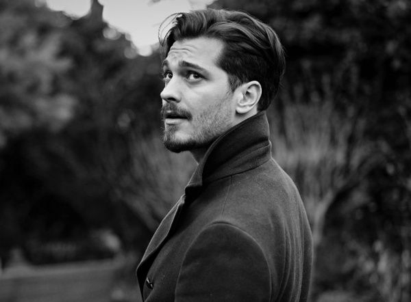 Çağatay Ulusoy fazla kilodan tanınmaz halde! 1