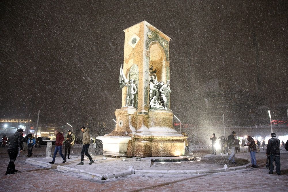 İstanbul'dan kartpostallık kar manzaraları... 23