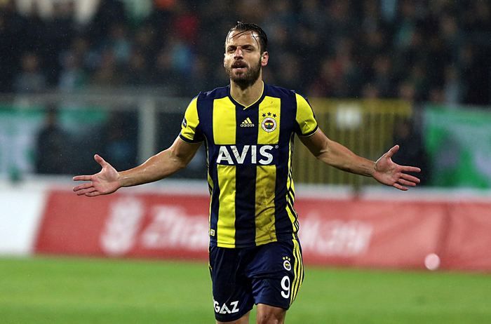 Ersun Yanal'dan sürpriz tercih! 12