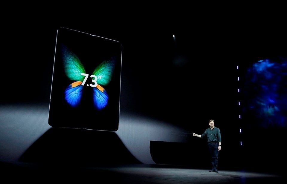 Apple'ın katlanabilir telefonundan ilk görüntü sızdı! 7