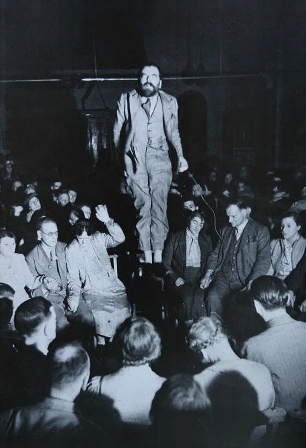 Gerçek sanılan tarihi fotoğraflar! 7