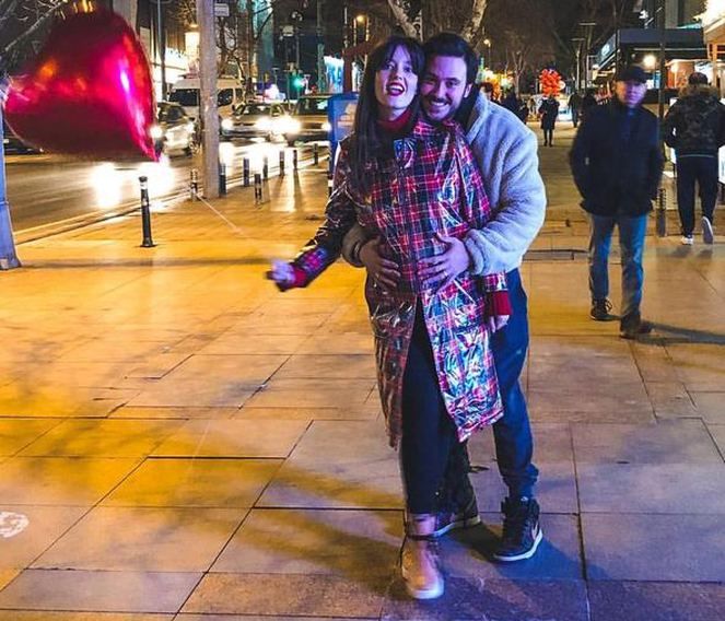 Pelin Akil'den bebek öncesi parti hazırlığı! 7