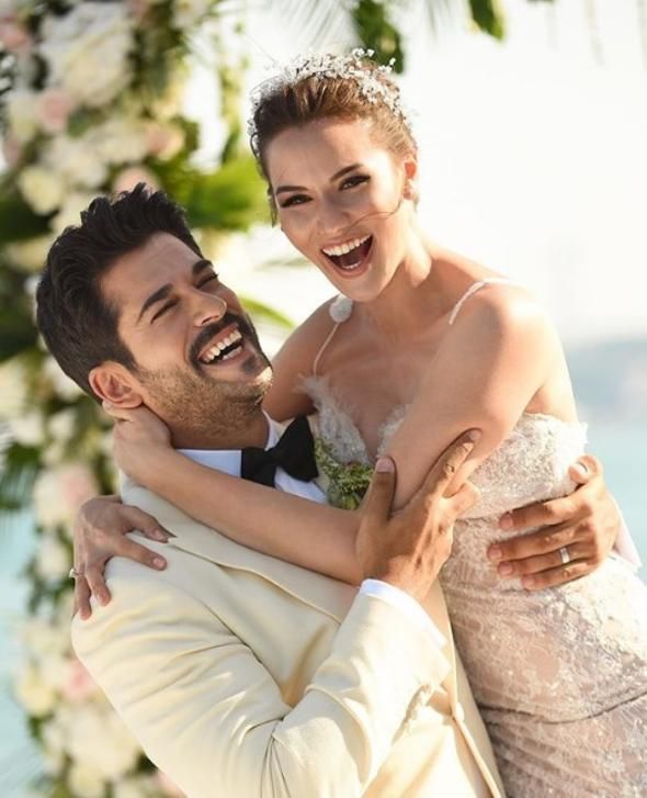 Burak Özçivit Fahriye Evcen çifti oğullarına o ismi verdi! 11