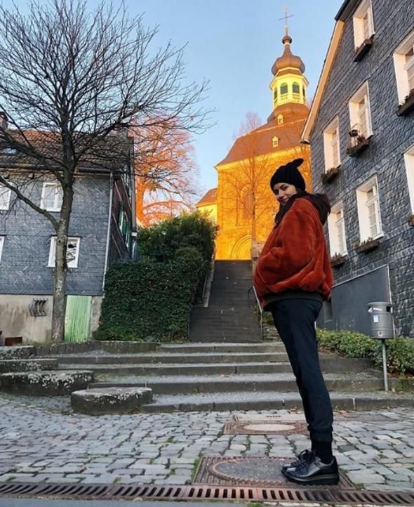 Burak Özçivit Fahriye Evcen çifti oğullarına o ismi verdi! 5