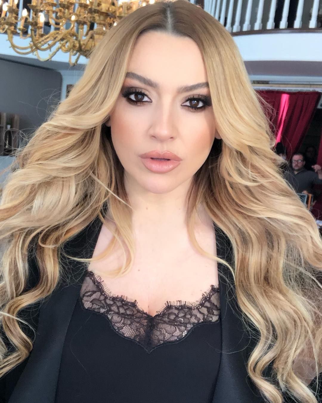 İşte Hadise'nin yeni reklam filminden kazanacağı para! 5