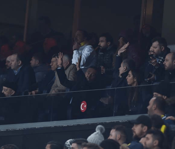 Yanal tekmeledi, Ali Koç çıldırdı! 9