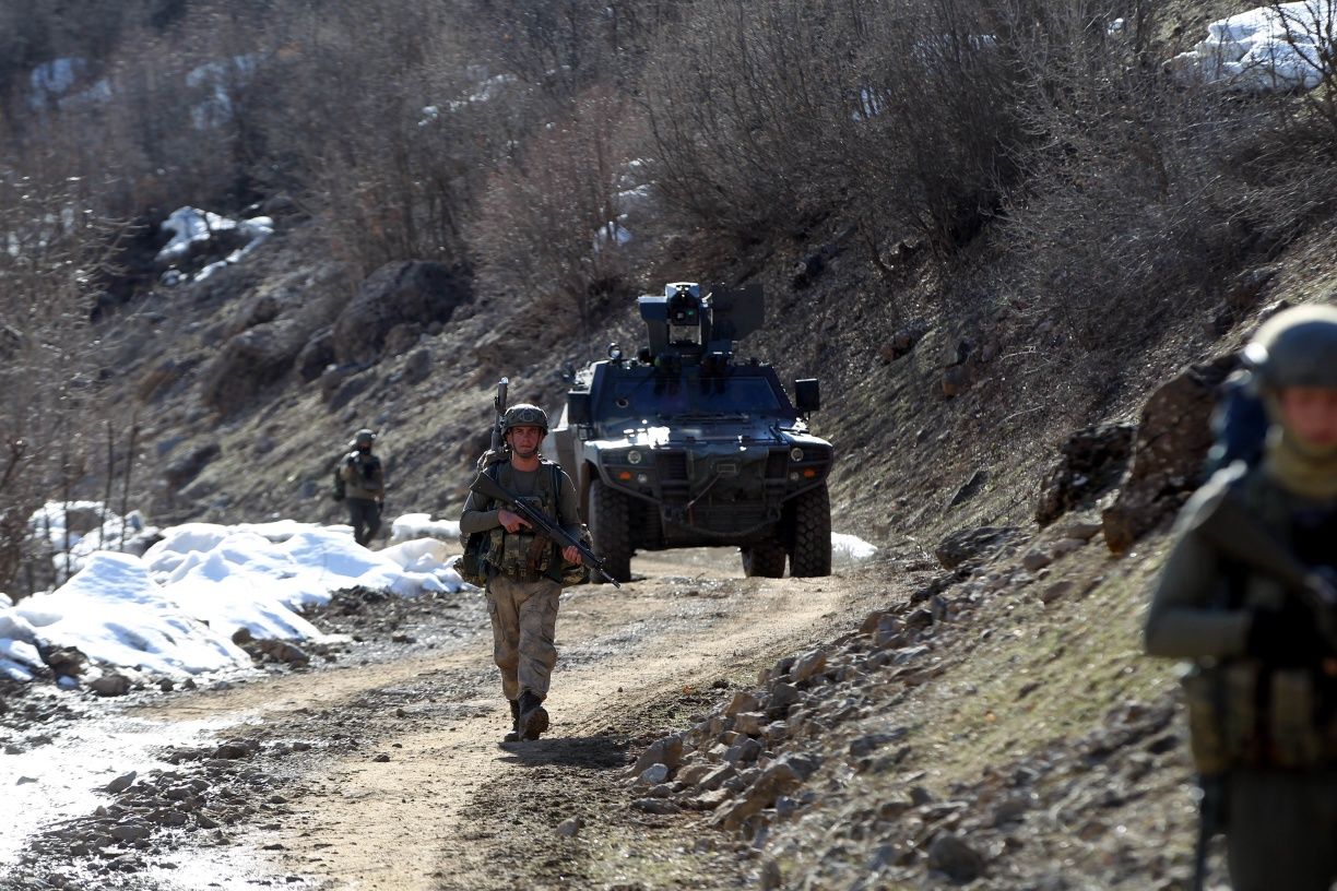 Emniyet Müdürü ve jandarma komutanı da dağa çıktı! 10