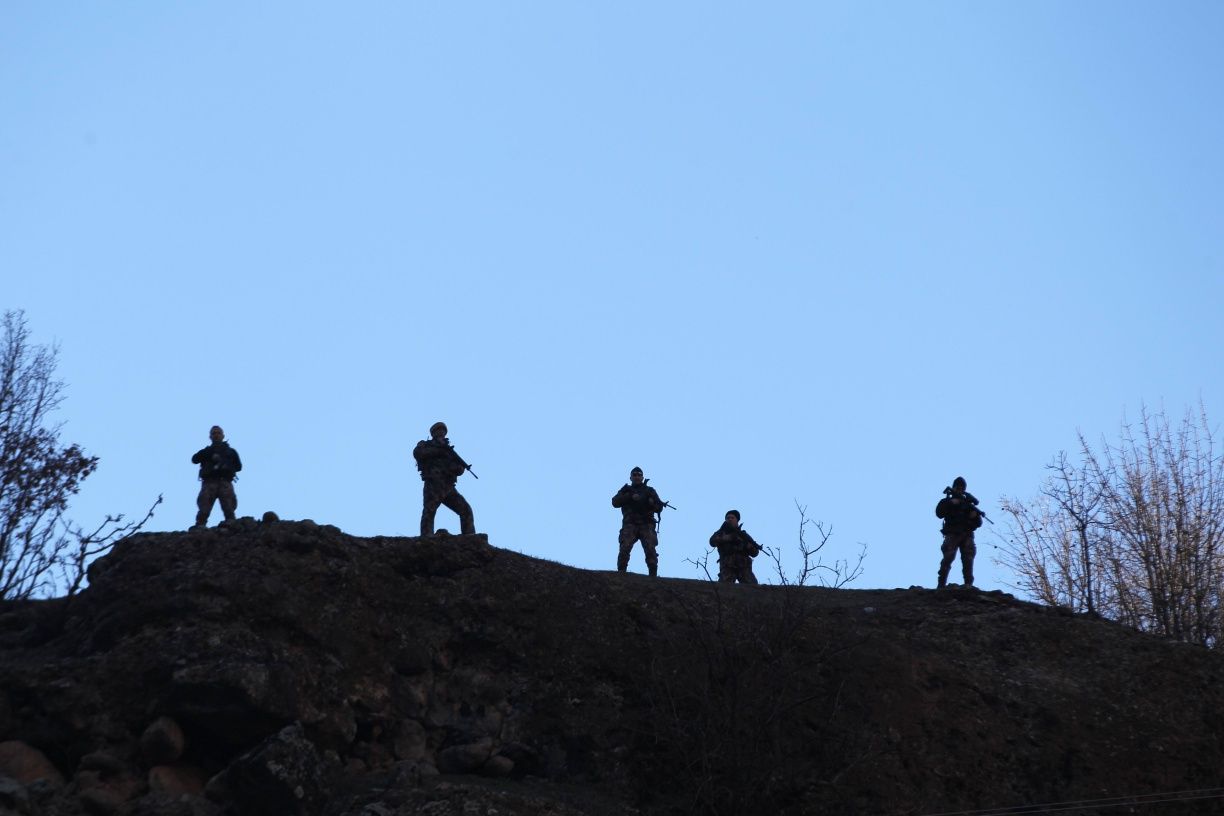 Emniyet Müdürü ve jandarma komutanı da dağa çıktı! 11