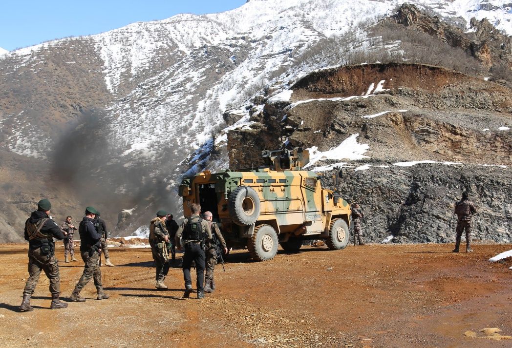 Emniyet Müdürü ve jandarma komutanı da dağa çıktı! 13