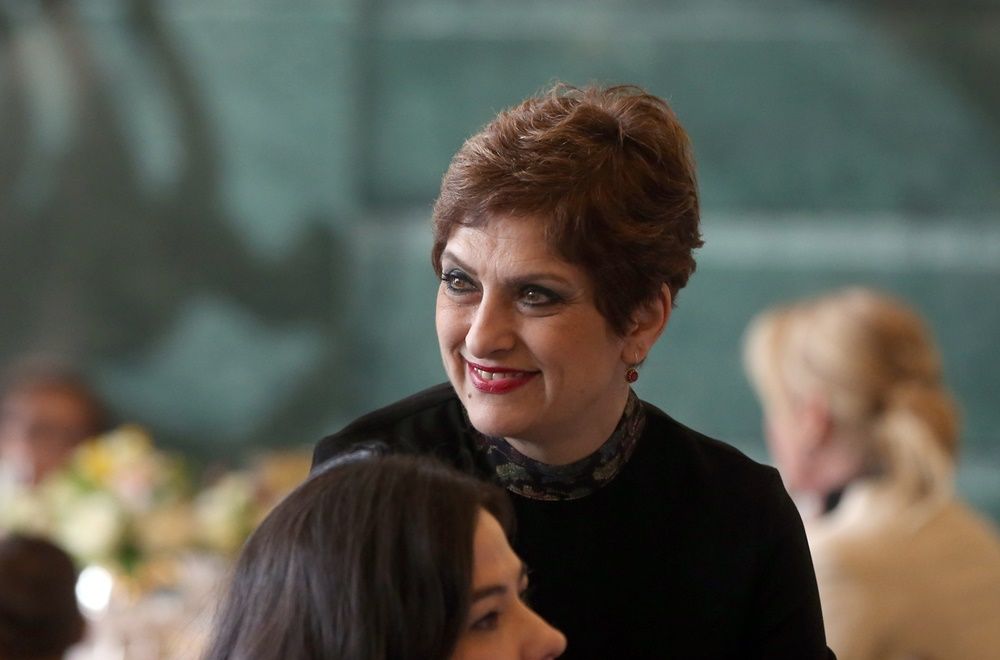 Emine Erdoğan'dan 8 Mart'a özel koruyucu aile yemeği... 24