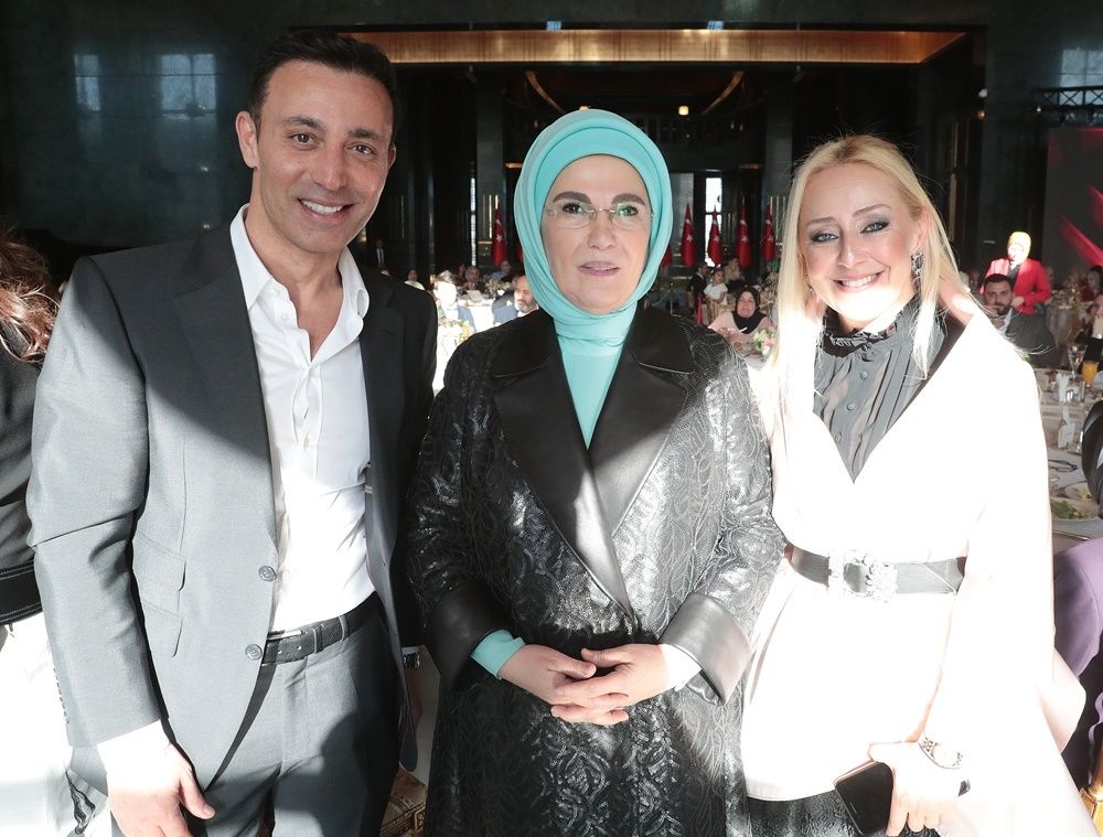 Emine Erdoğan'dan 8 Mart'a özel koruyucu aile yemeği... 39