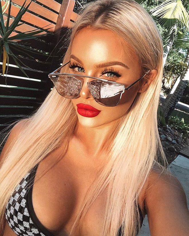Instagram'ın güzel fenomeni geçmişinden kaçamadı! 14