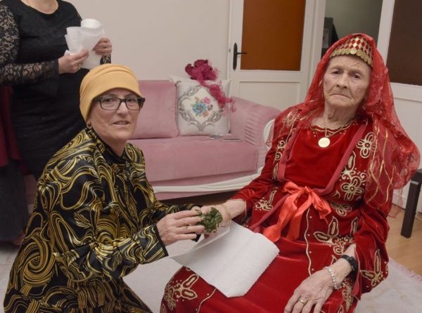 89 yaşındaki Halime nine gelin oldu! 4