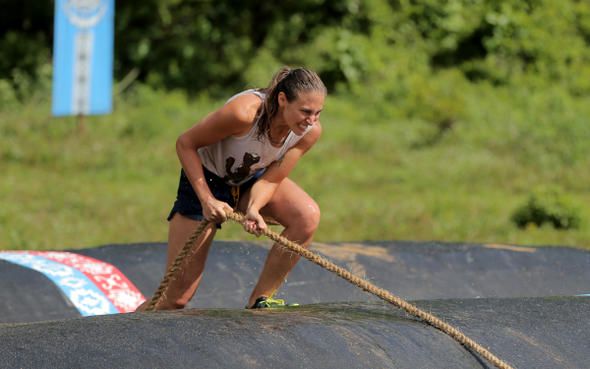 Survivor yarışmacısına "enerji yükleyeceğim" tacizi! 13