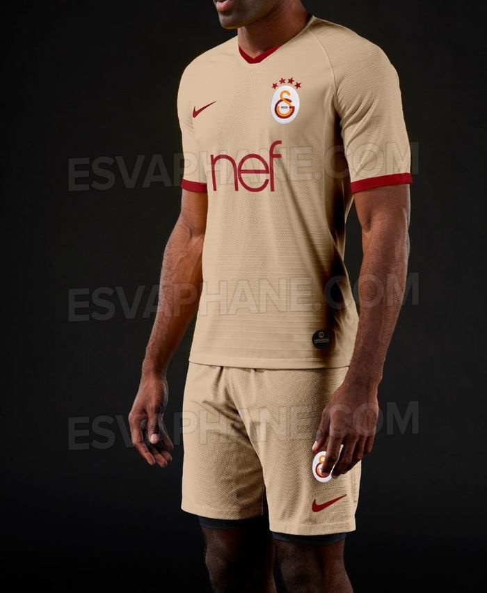 İşte Galatasaray'ın yeni sezon formaları! 13