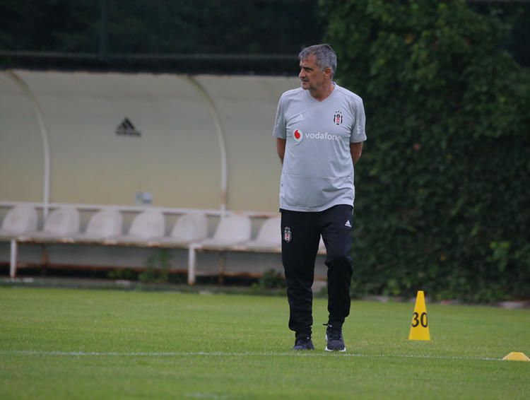 Şenol Güneş'ten sonra Beşiktaş'a İspanyol hoca! 11