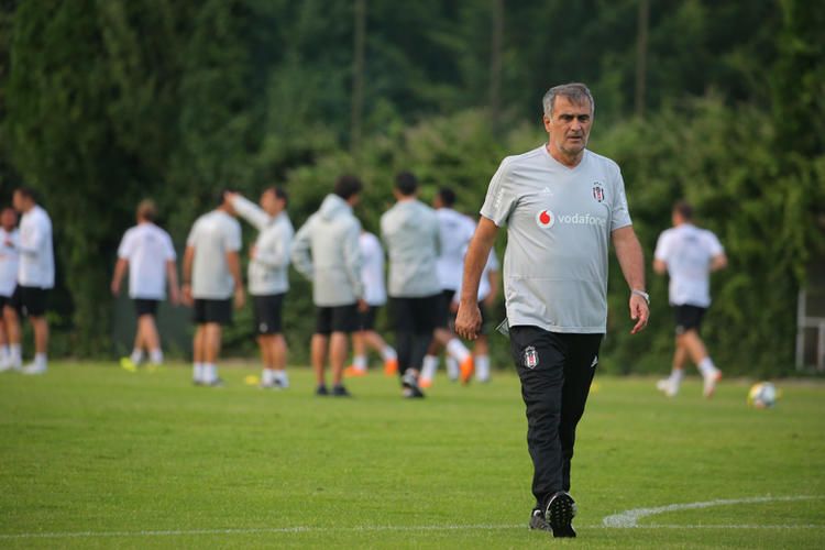 Şenol Güneş'ten sonra Beşiktaş'a İspanyol hoca! 2
