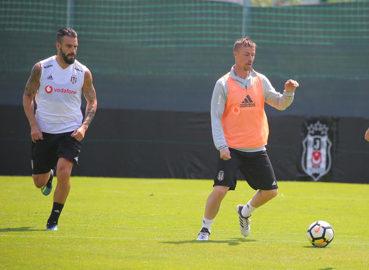 Şenol Güneş'ten sonra Beşiktaş'a İspanyol hoca! 5