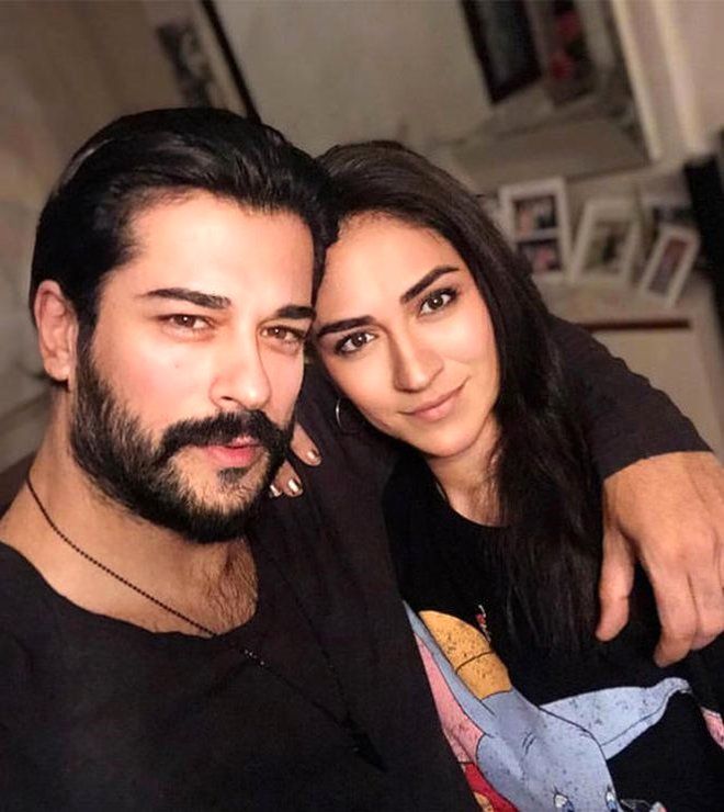Kıvanç Tatlıtuğ'un kardeşi güzelliğiyle büyüledi! 2