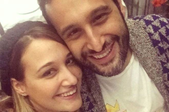 Kıvanç Tatlıtuğ'un kardeşi güzelliğiyle büyüledi! 5