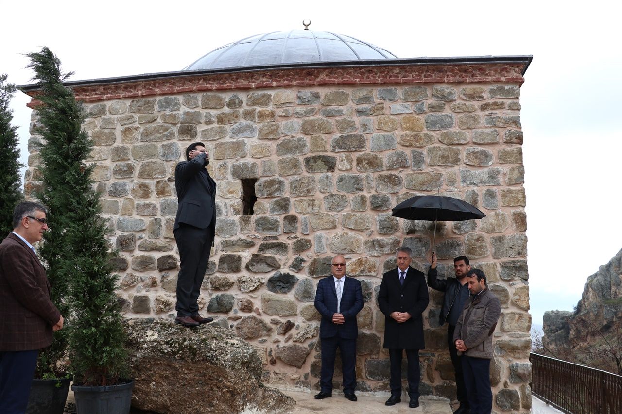 Tarihi mescitte 119 yıl sonra ilk namaz... 3
