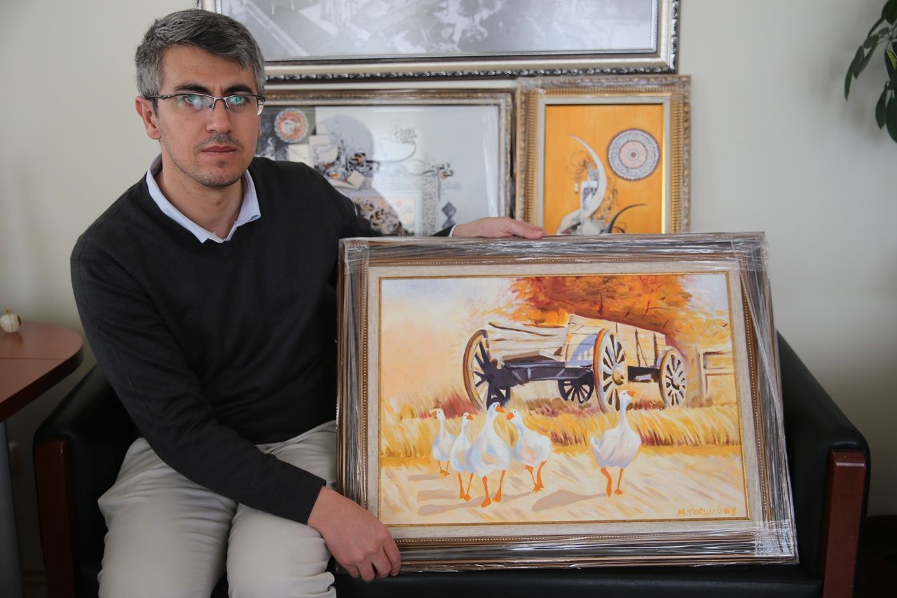 Ressam polis, özgün çalışmalara imza atıyor... 7