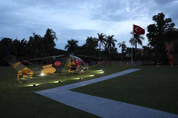 Brezilya'da Atak helikopteriyle gösteri uçuşu yapıldı 2