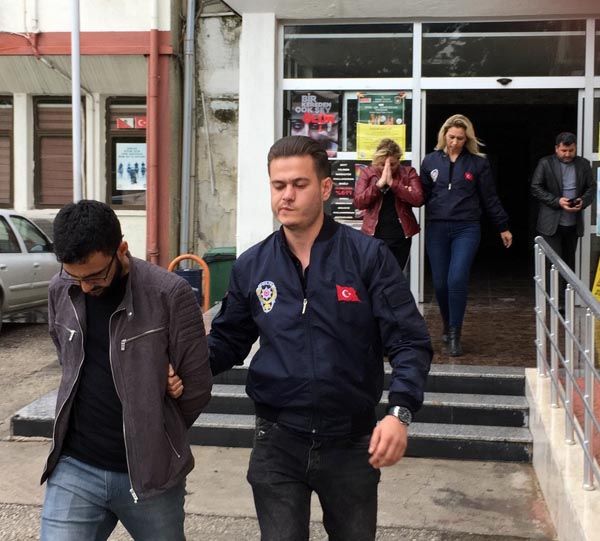 Fuhuş bahanesiyle eve çağırıp... 4