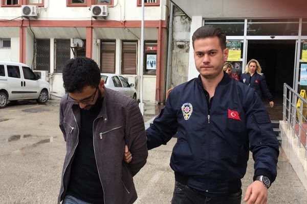 Fuhuş bahanesiyle eve çağırıp... 5