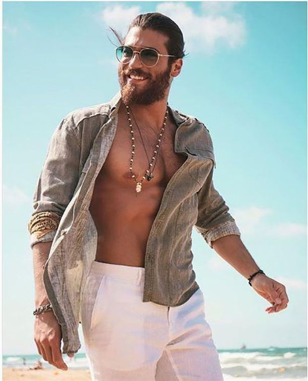 Can Yaman rol arkadaşını hastanelik etti! 8