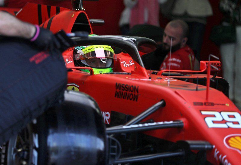 Mick Schumacher, Ferrari ile teste çıktı! 4