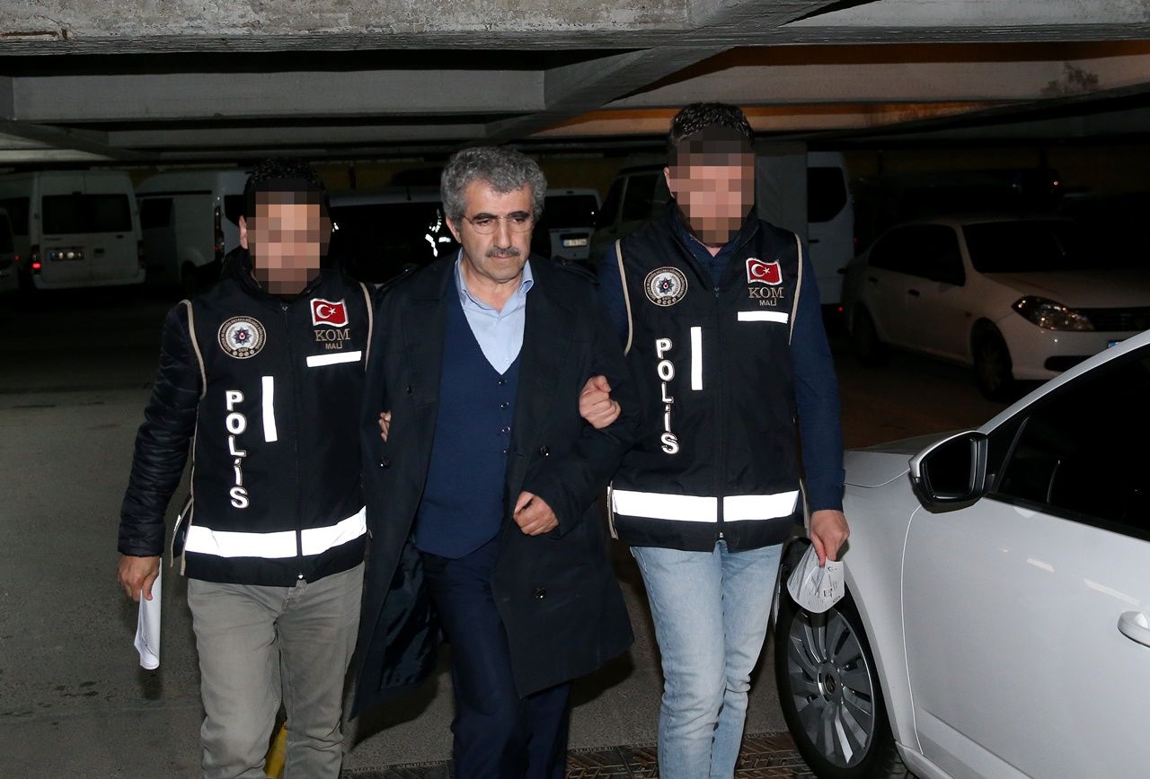 Eski ÖSYM Başkanı Ali Demir Ankara'ya getirildi... 9