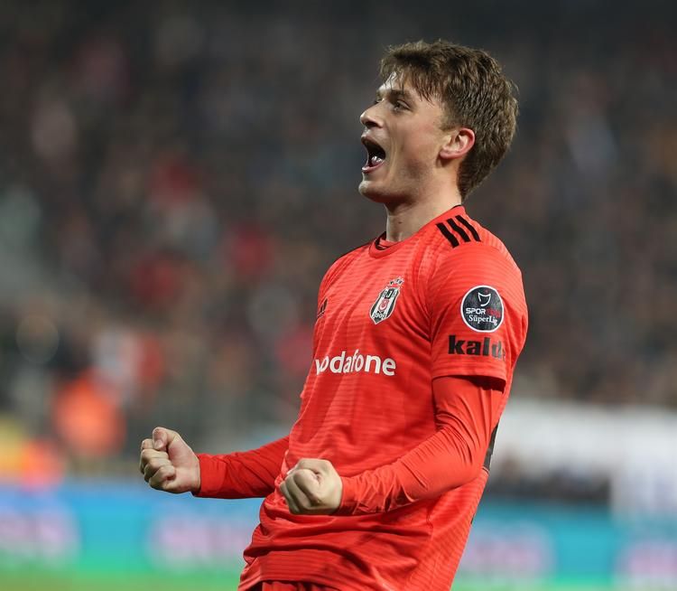 Beşiktaş'ın tartışılan gollerinin arkasından Bülent Yıldırım çıktı! 3