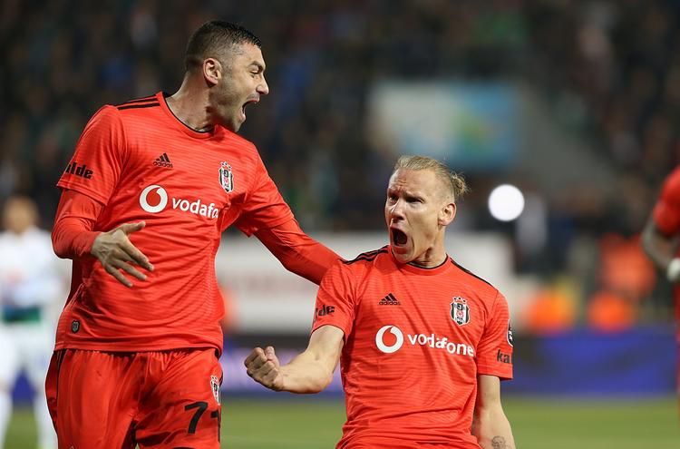Beşiktaş'ın tartışılan gollerinin arkasından Bülent Yıldırım çıktı! 4