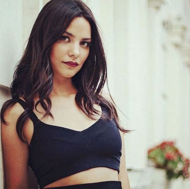 Hazal Filiz Küçükköse'nin yalnızlığı kısa sürdü! 8